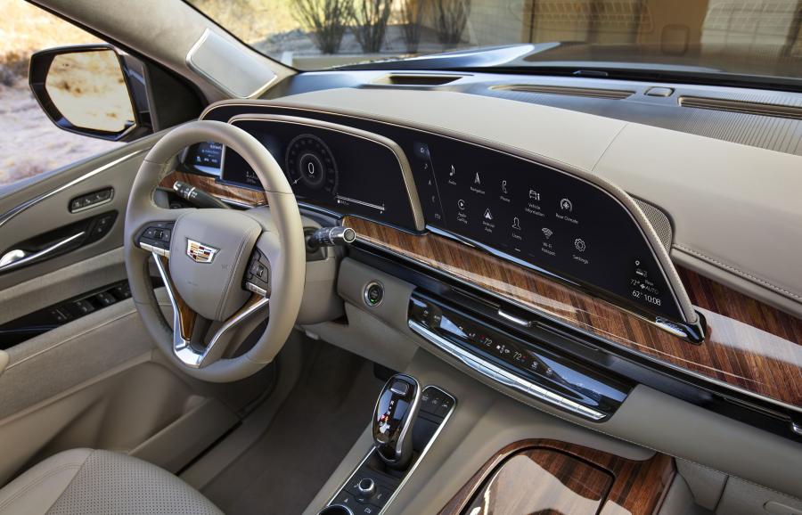 Торпедо Cadillac Escalade Platinum Luxury 2020 года  (NA) (фото 29 из 45)